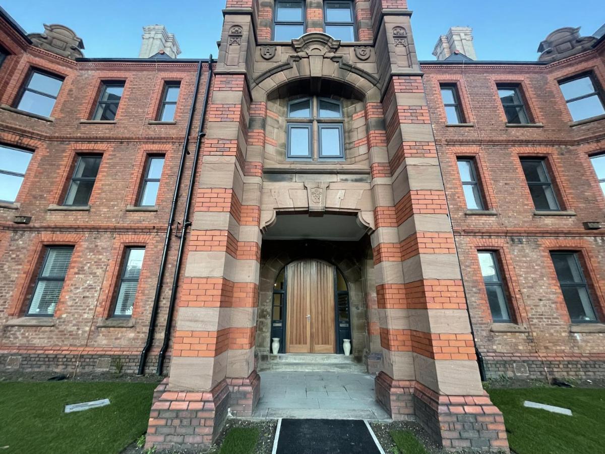 Gibson Manor Apartments Wallasey Eksteriør bilde
