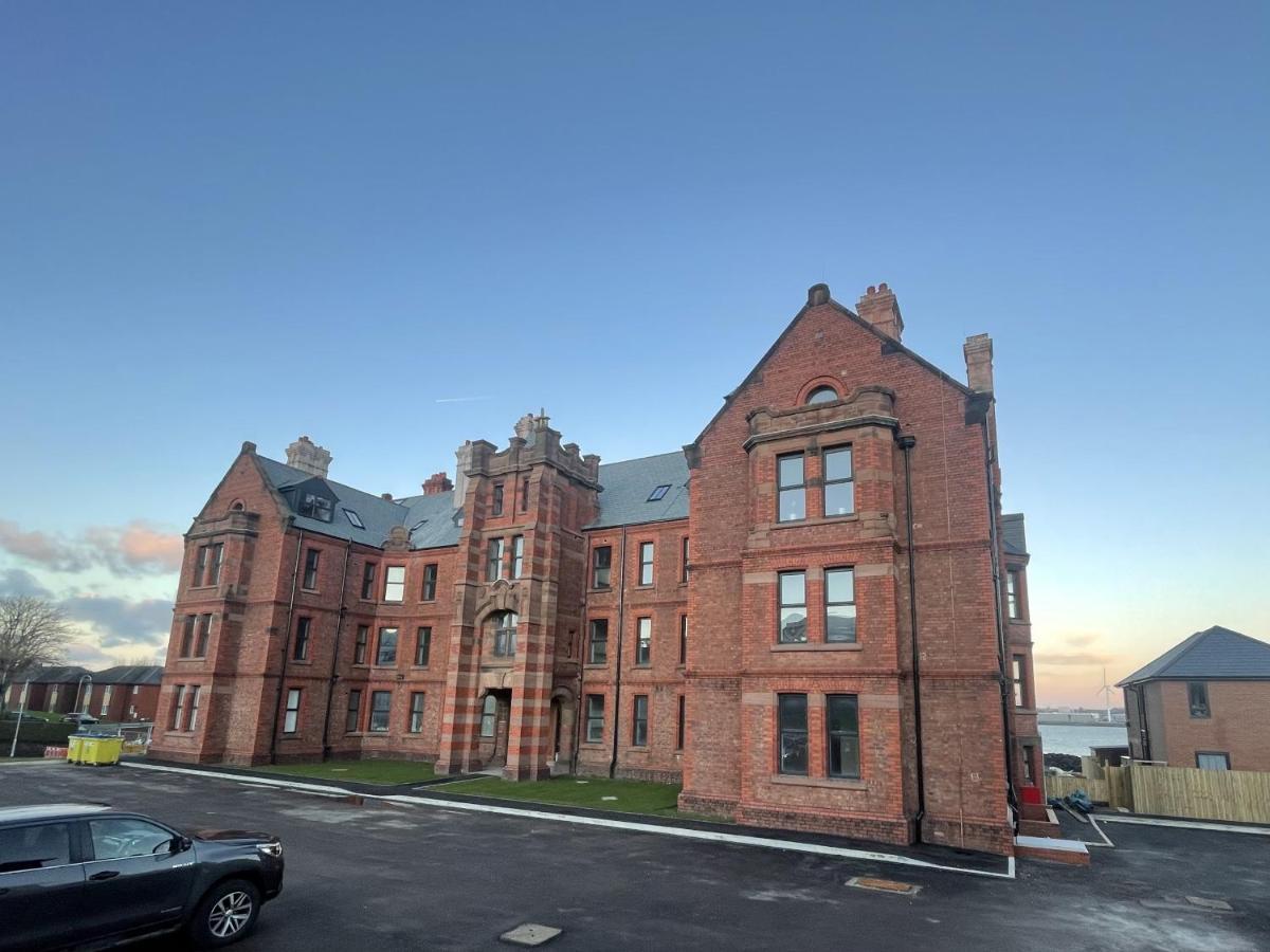 Gibson Manor Apartments Wallasey Eksteriør bilde